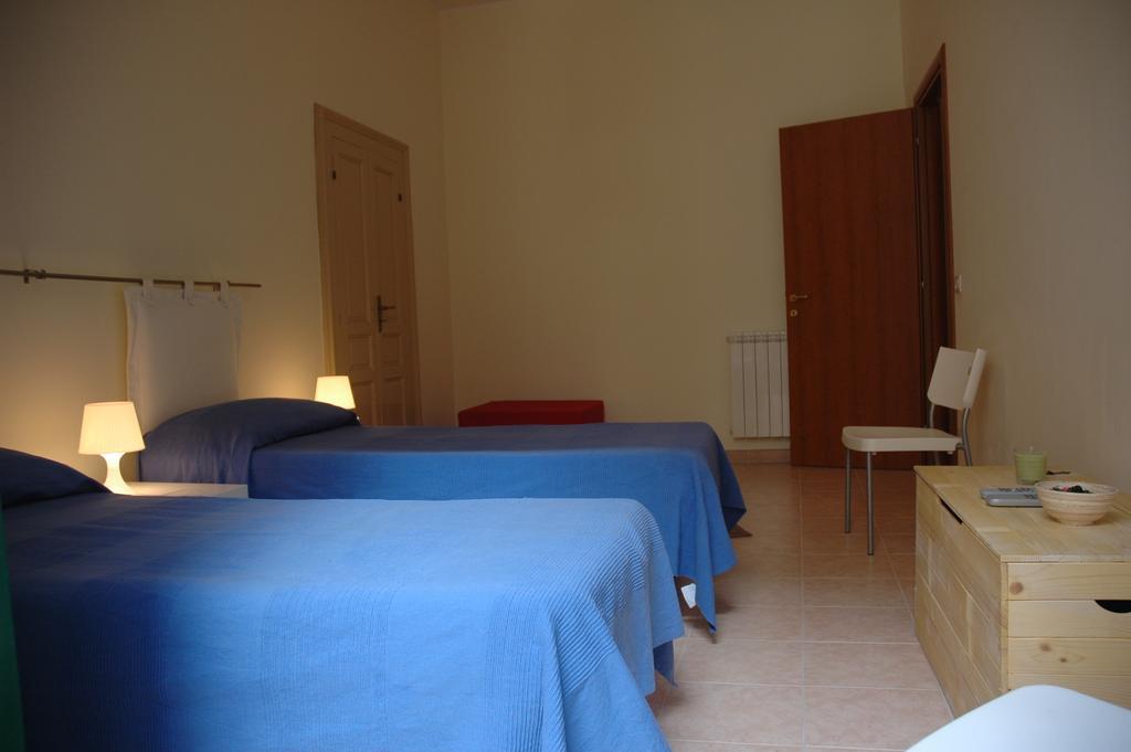 B&B Caravaggio Siracusa 200 Metres From Ortigia Syracuse Værelse billede